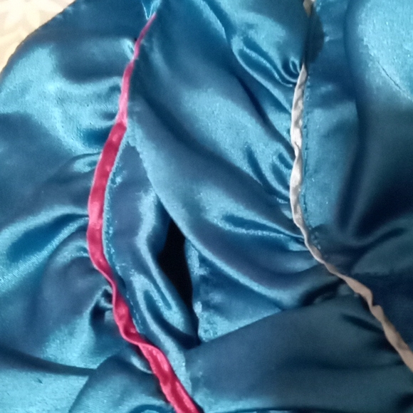 Elkont European Made satin ruffled skirt. Sz M - Picture 13 of 15